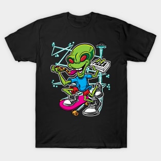 Alien UFO Flying Saucer Pizza Delivery Skateboard T-Shirt